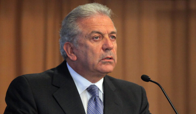 Αβραμόπουλος: Δεν θα συμμετάσχει στο «Antalya Dimplomacy Forum» λόγω Τατάρ