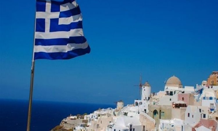 Οι Financial Times φέτος δείχνουν Ελλάδα – Ποιοι οι top προορισμοί