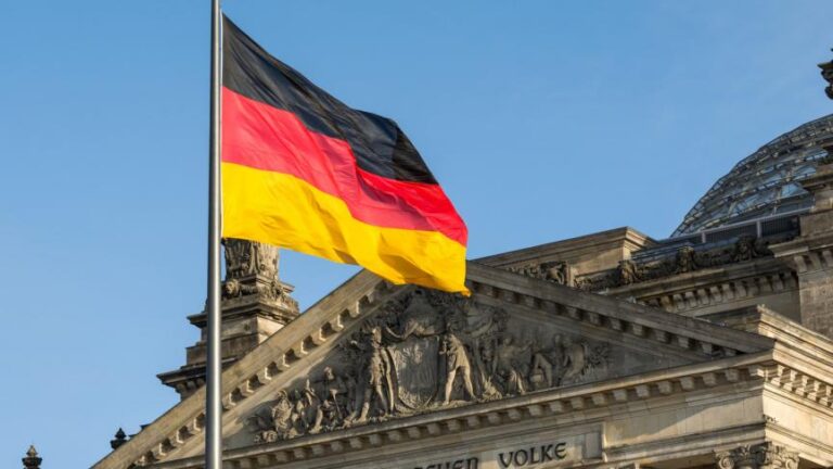 Βερολίνο: Τρεις σοβαρά τραυματίες από περιστατικό με πυρά