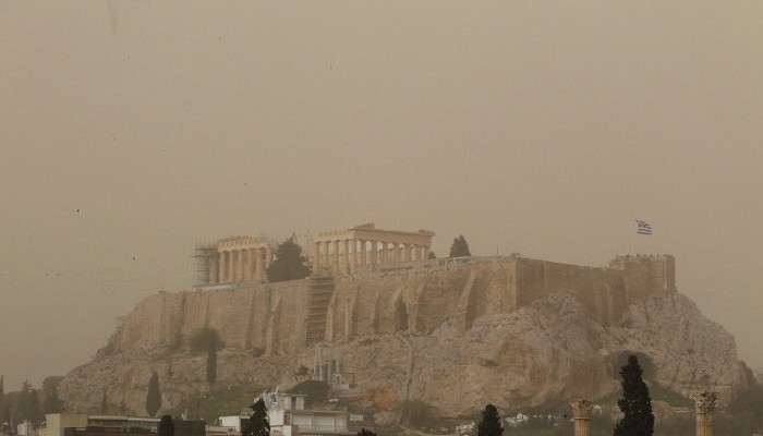 Γιατί ακόμη μια μέρα η Αθήνα είναι γεμάτη αφρικανική σκόνη