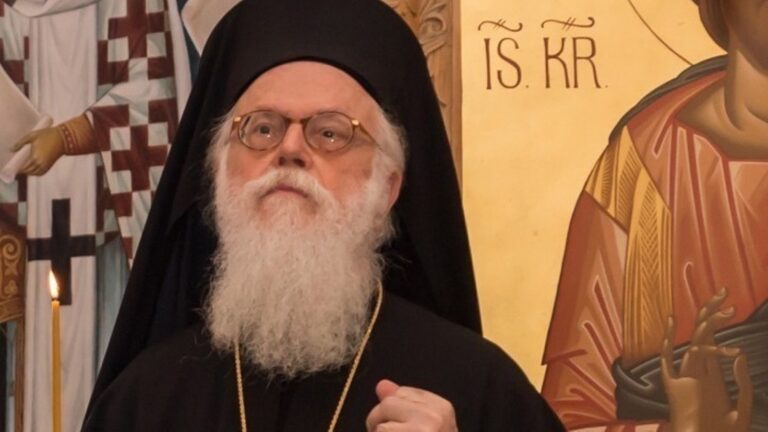 Εξιτήριο για τον Αρχιεπίσκοπο Αλβανίας από τον Ευαγγελισμό
