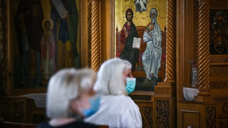 Ελληνας αγιογράφος στο Μόναχο φιλοτέχνησε εικόνα για τη σωτηρία από την covid