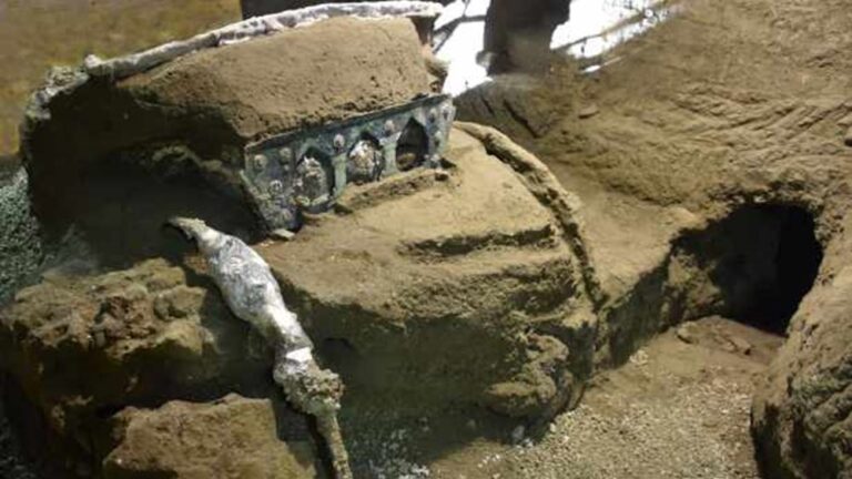 Ρωμαϊκό άρμα έβγαλε η αρχαιολογική σκαπάνη της Ιταλίας