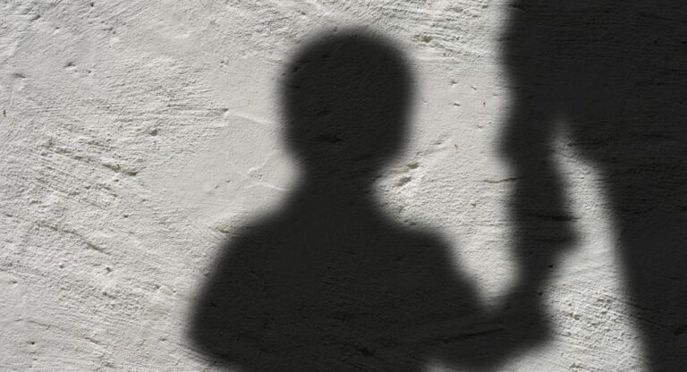 Προφυλακιστέος ο 62χρονος καθηγητής που ασελγούσε σε 15χρονο μαθητή ΑμΕΑ