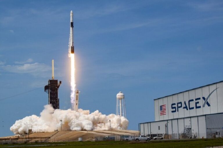 SpaceX: Απέτυχε και η τέταρτη δοκιμαστική πτήση- Το χιουμοριστικό σχόλιο του Έλον Μασκ
