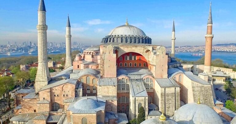 Η Τουρκία αλλάζει το καθεστώς εισόδου στο Μεγάλο Τέμενος της Αγίας Σοφίας