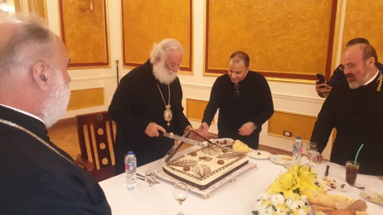 Πατριάρχης Αλεξανδρείας: «Να διαλαλείτε τα ελληνικά χρώματα»