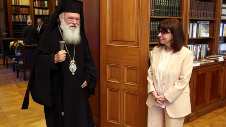 Πρόθεση της ΠτΔ να προσκαλέσει τον Πάπα στην Ελλάδα