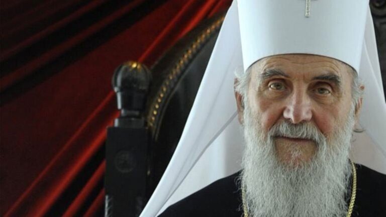 Σερβία: Πένθιμα χτυπούν οι καμπάνες για τον Πατριάρχη Ειρηναίο
