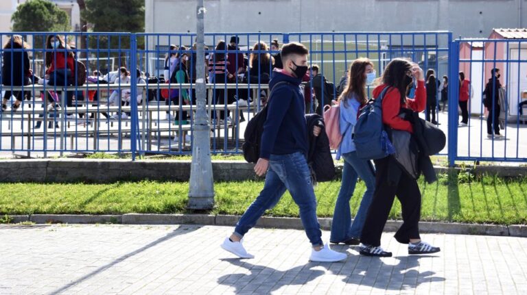 Κακοκαιρία «Μπάλλος»: Κλειστά όλα τα σχολεία αύριο στην Αττική