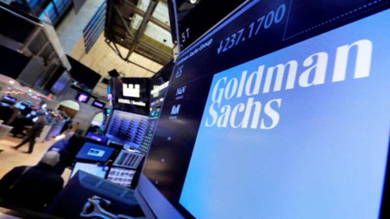 Η Goldman Sachs μειώνει τις προβλέψεις για την ανάπτυξη των ΗΠΑ για το 2023 μετά την αλλαγή της πορείας των επιτοκίων