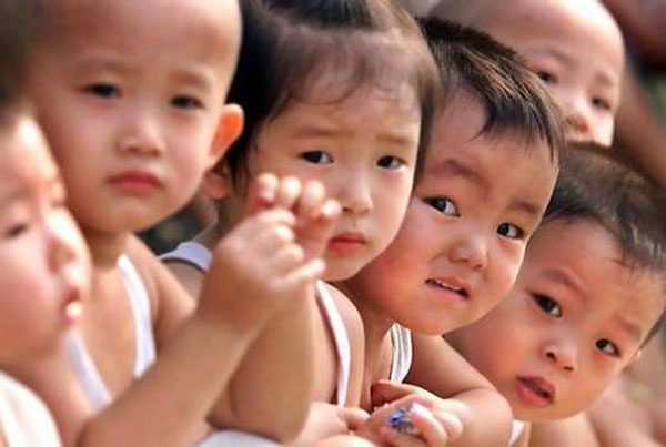 Kίνα: Μέχρι τρία παιδιά θα μπορεί να αποκτήσει, πλέον, κάθε ζευγάρι