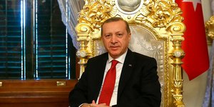 Οι εκλογές του Ερντογάν και το σόου για την κοινή γνώμη