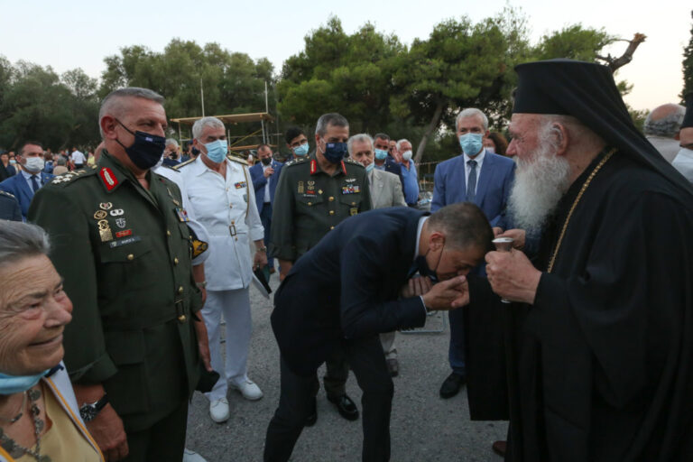 Η ηγεσία του Στρατού πήρε την ευλογία του Αρχιεπισκόπου