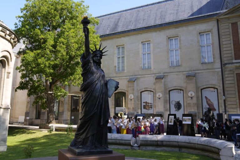 Ένα δεύτερο Άγαλμα της Ελευθερίας δώρο από τους Γάλλους στις ΗΠΑ