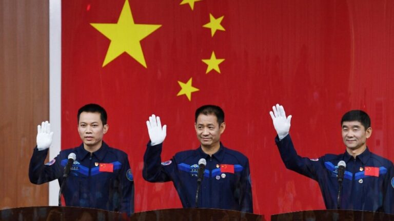 Κίνα: Στέλνει τρεις αστροναύτες στον υπό κατασκευή διαστημικό της σταθμό