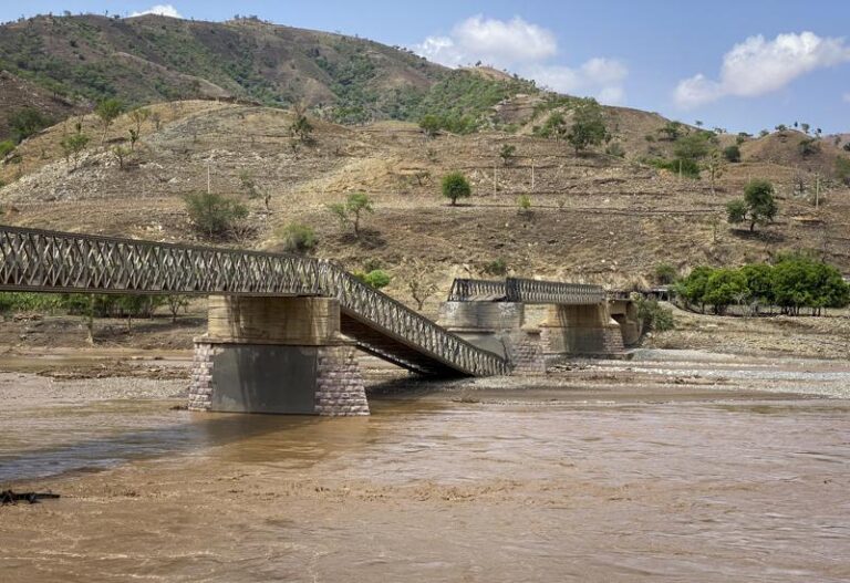 Τιγκράι: Γέφυρα καταστράφηκε από τον ομοσπονδιακό στρατό της Αιθιοπίας