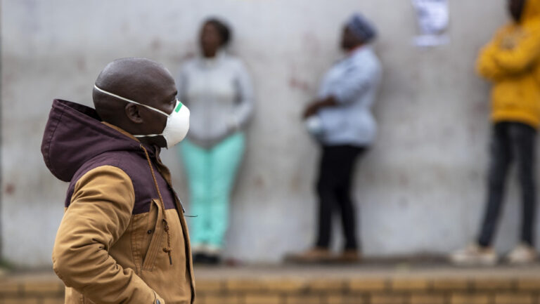 ΠΟΥ: Αυξήθηκαν 43% οι θάνατοι αυτή την εβδομάδα στην Αφρική λόγω πανδημίας