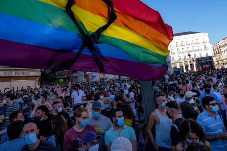 Ισπανία: Εντείνονται οι διαδηλώσεις για τον θανάσιμο ξυλοδαρμό ομοφυλόφιλου