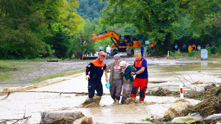 Τουρκία: Τέσσερις νεκροί και ένας αγνοούμενος από τις πλημμύρες