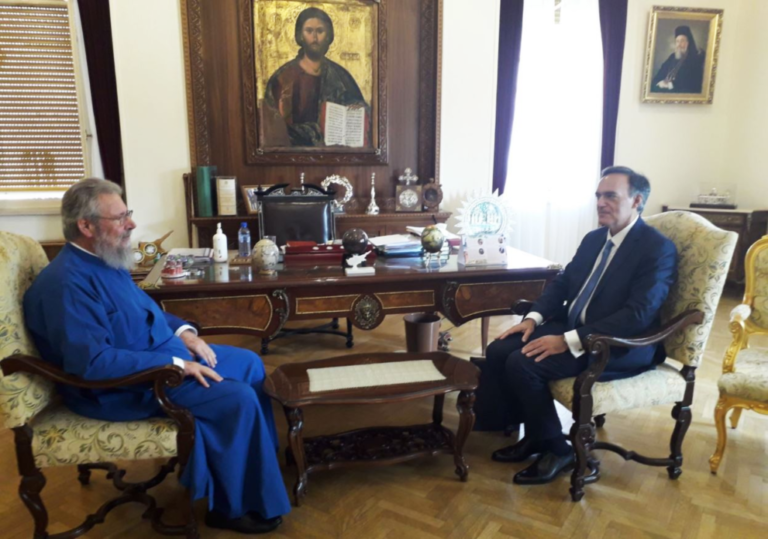 Στον Αρχιεπίσκοπο Κύπρου ο νέος Πρέσβης της Ελλάδας