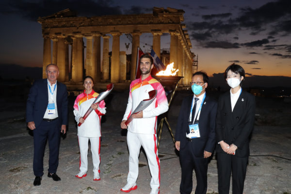 Στην Ακρόπολη η Ολυμπιακή Φλόγα για τους χειμερινούς αγώνες στο Πεκίνο