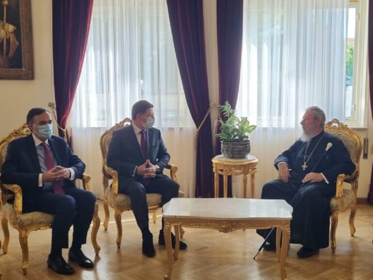 Πραγματοποίηθηκε συνάντηση του Αρχιεπισκόπου Κύπρου και του Μιλτιάδη Βαρβιτσιώτη