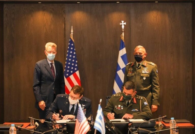 Υπεγράφη η εφαρμοστική διευθέτηση της αμυντικής συμφωνίας Ελλάδας – ΗΠΑ