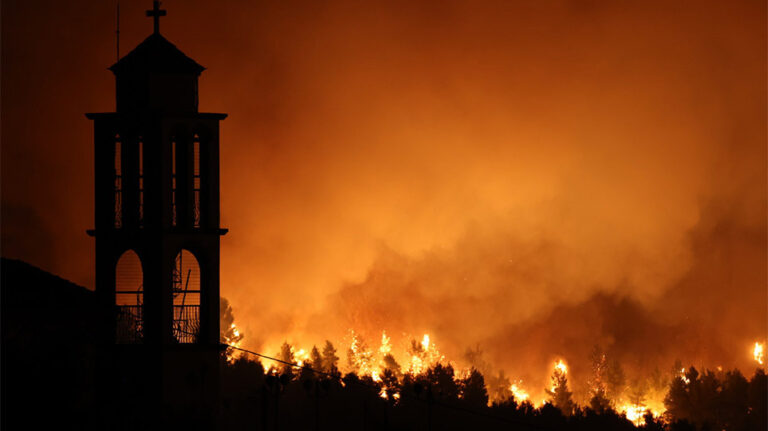 Ξεκινά η καταβολή προκαταβολής 50% της κρατικής αρωγής για ζημιές από τις πυρκαγιές του 2023