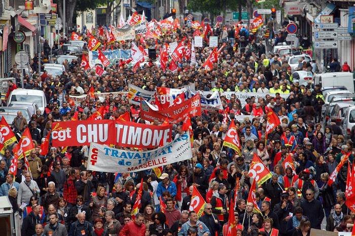 Μεγάλη απεργία σήμερα στο Παρίσι για τους μισθούς