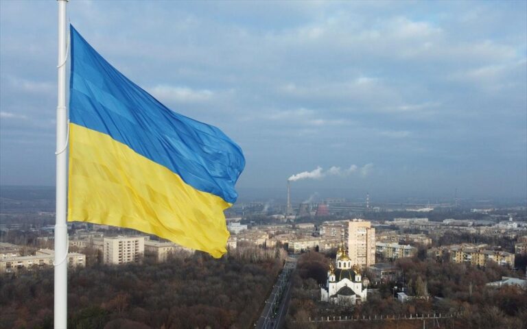 Ουκρανία: Νέο πακέτο στρατιωτικής βοήθειας από τον Τζόνσον
