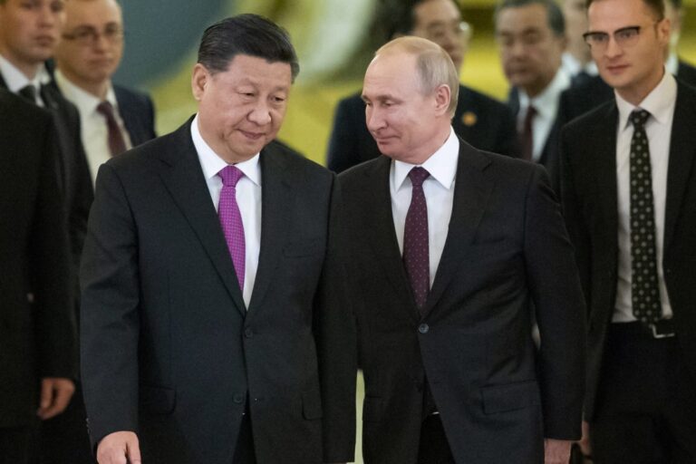 Στο Πεκίνο ο Πούτιν – Παρακολουθεί η Δύση