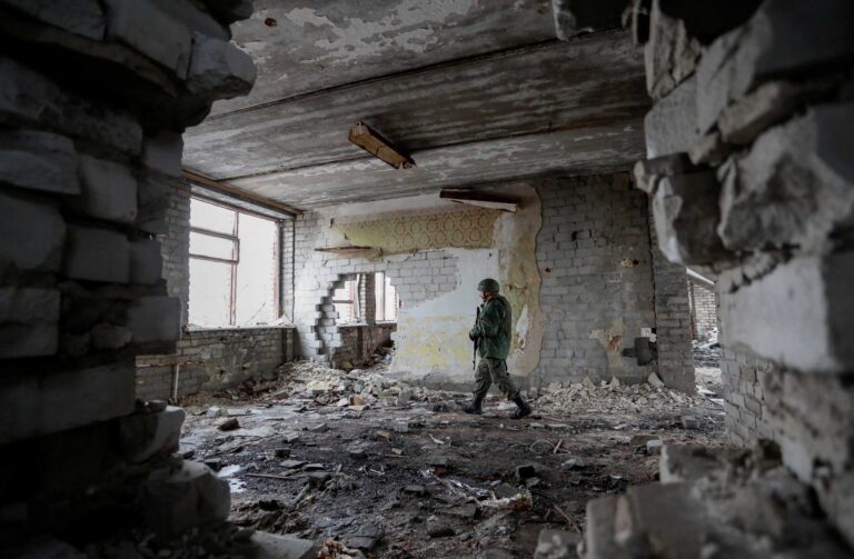 Σφυροκοπείται το Χάρκοβο και το Μικολάιβ – Στους 57 οι νεκροί από την έκρηξη στο σιδηροδρομικό σταθμό