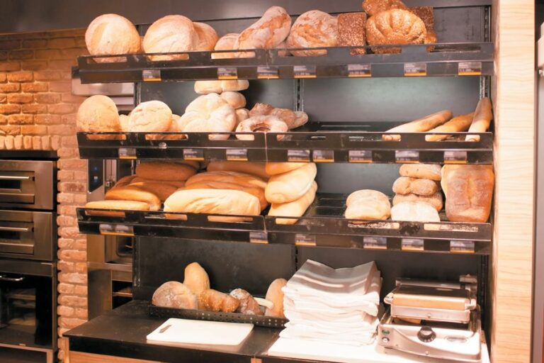 Πρόεδρος Αρτοποιών: Θα έρθουν νέες σημαντικές ανατιμήσεις στο ψωμί