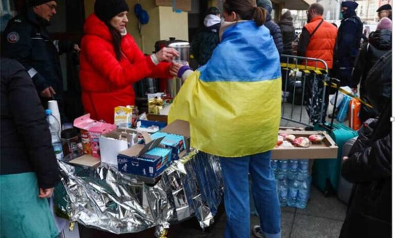 Η Μητρόπολη Κερκύρας στο πλευρό των Ουκρανών προσφύγων