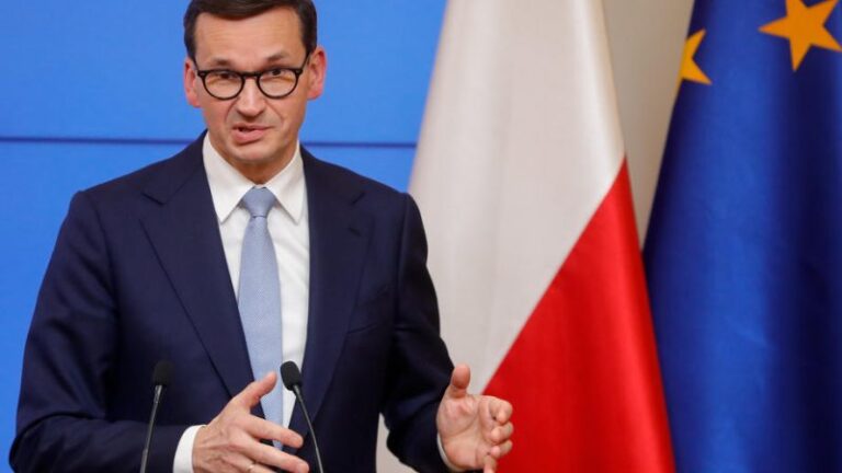 Πολωνός Πρωθυπουργός Μοραβιέτσκι: Η Ευρώπη δεν έχει δώσει σεντ για τους Ουκρανούς πρόσφυγες