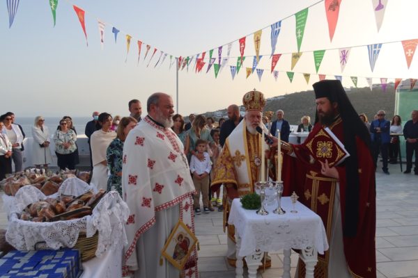 Σύρου: Η πίστη στην Εκκλησία είναι βαθιά ριζωμένη στην ψυχή των Ελλήνων