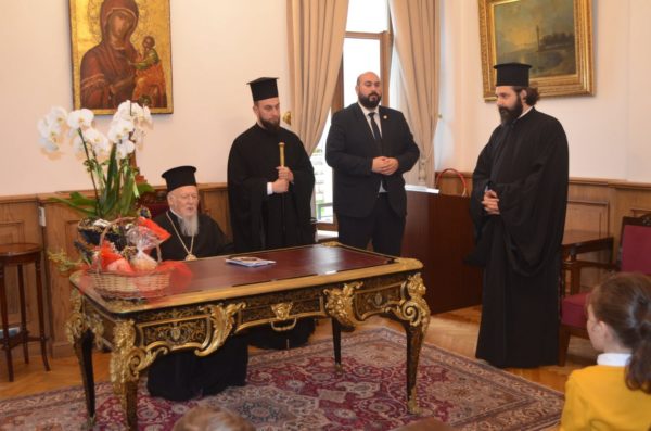 Πασχαλινή επίσκεψη της Γεωργιανής Κοινότητας της Πόλης στον Πατριάρχη