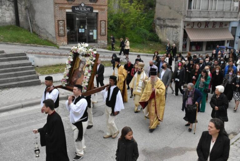 Ο Μητροπολίτης Καστορίας σε Στρατιωτικά Φυλάκια