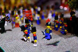 H Lego λέει Пока! στις αγορές της Ρωσίας