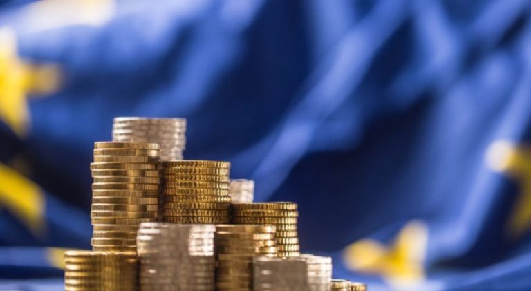 Ταμείο Ανάκαμψης: Έδωσε 31,8 εκατ. ευρώ ανά εταιρεία σε σύνολο 136. Μοιράστηκαν συνολικά 4,3 δισ. ευρώ με επιτόκιο 1,9%