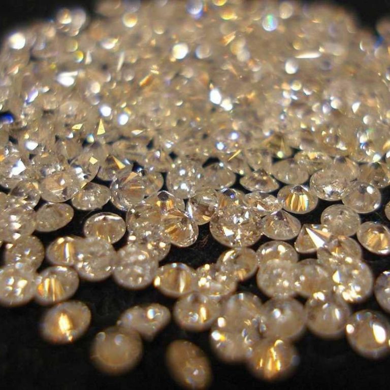 De Beers Καταφεύγει στην αποθήκευση διαμαντιών μετά τις μεγάλες πτώσεις τιμών