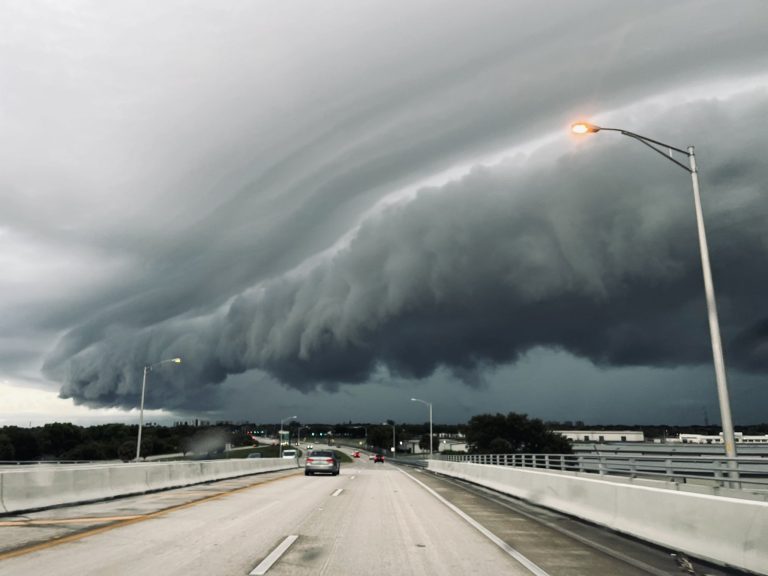 Τυφώνας Ίαν: Βιβλική καταστροφή στη Φλόριντα