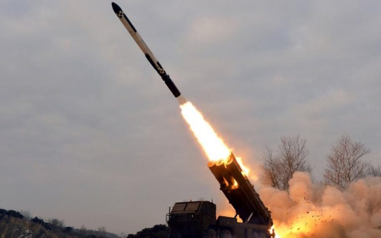 Νότια Κορέα και ΗΠΑ εκτόξευσαν 4 πυραύλους ως αντίποινα στη Βόρεια Κορέα