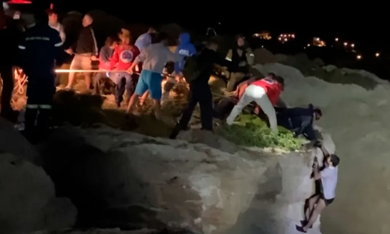 Αιγαίο: Δύο ναυάγια μεταναστών σε Λέσβο και Κύθηρα με 16 νεκρές γυναίκες