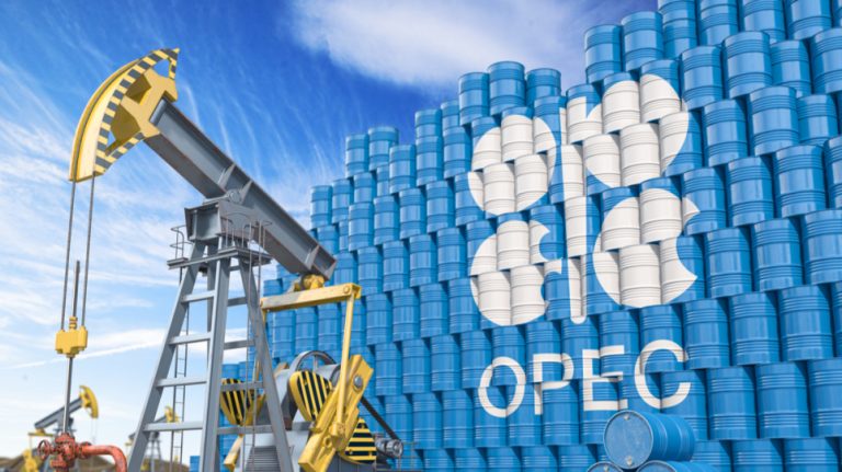 ΟΠΕΚ+: Αποφάσισε μείωση της παραγωγής πετρελαίου κατά 2 εκατ. βαρέλια ημερησίως