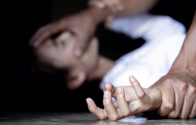 Χανιά: Σήμερα η απολογία του 23χρονου για τον ομαδικό βιασμό της 21χρονης