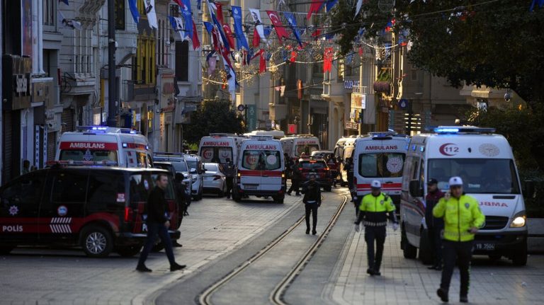 Κωνσταντινούπολη: Νεκροί 6 άνθρωποι και 53 τραυματίες από έκρηξη στην πλατεία Ταξίμ-Ύποπτη μια γυναίκα