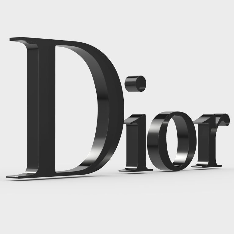 Η Ντελφίν επικεφαλής του οίκου Christian Dior