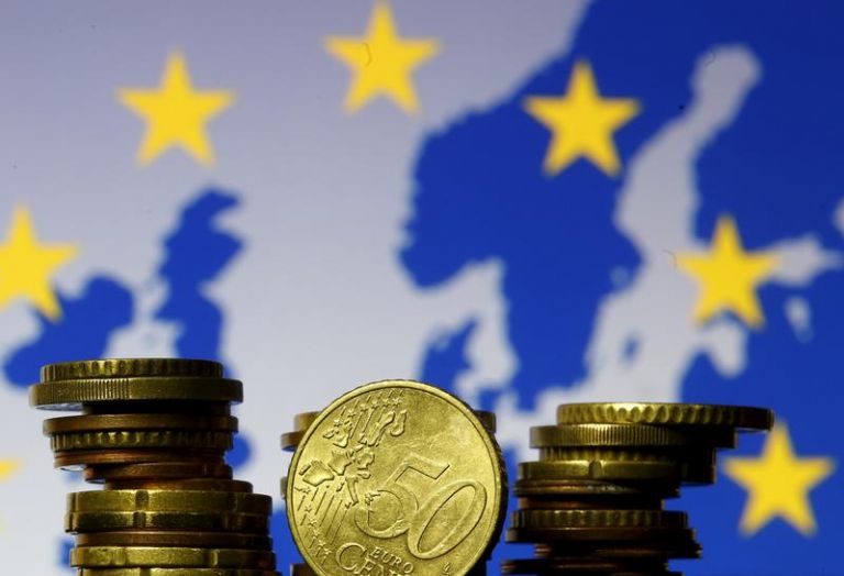 Η ευρωζώνη βρίσκεται σε τροχιά για να αποφύγει την ύφεση